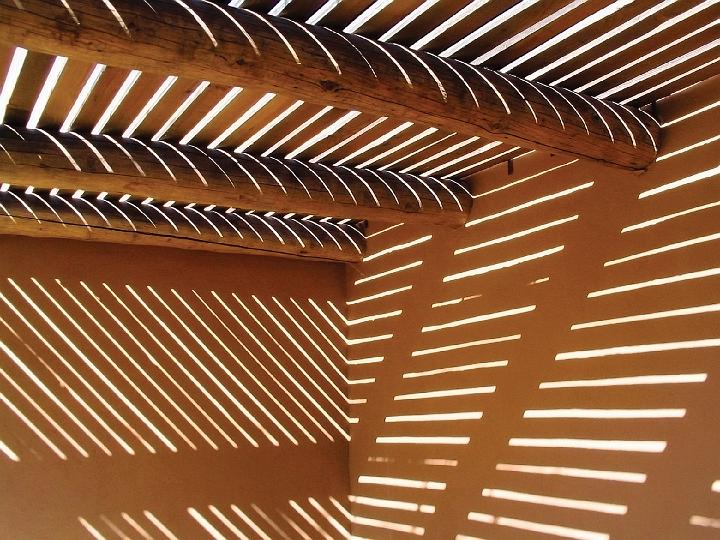 1672-Shadowplay.jpg - Shadowplay - 2006