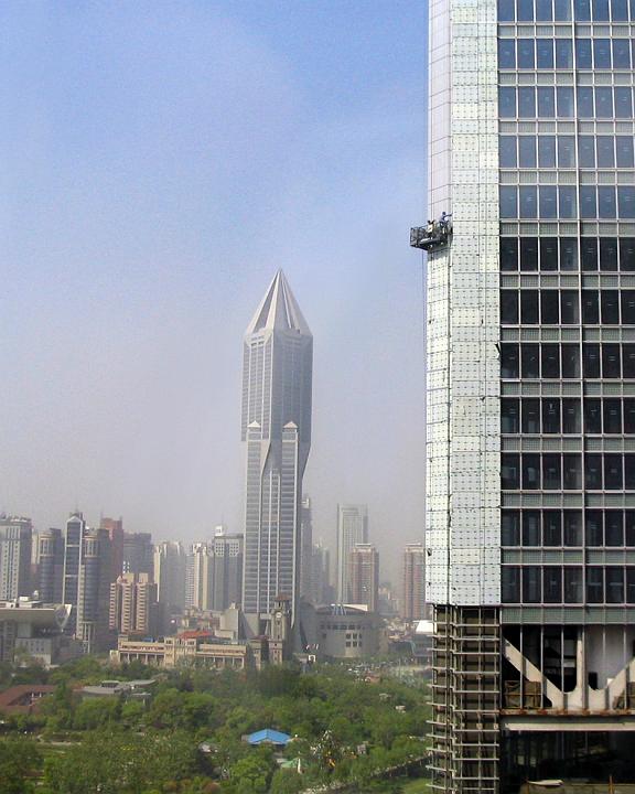1126_shanghai_construction.jpg - Shanghai Construction